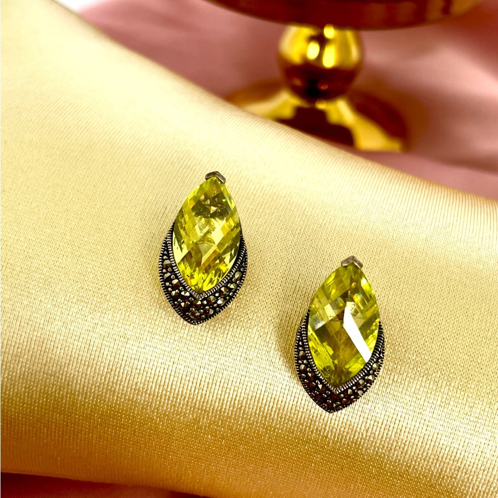 Green faceted crystal stone set in marcasite + sterling silver pierced earrings